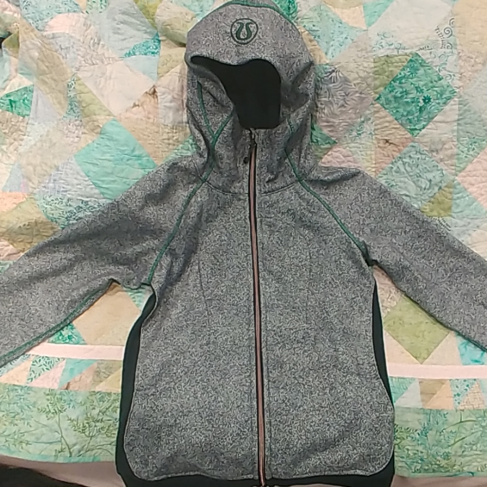 Like new Lululemon scuba hoodie
